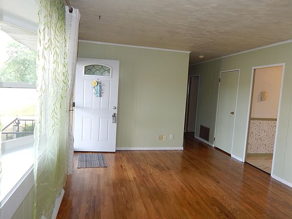 2nd image of 1009 W Coolspring Ave