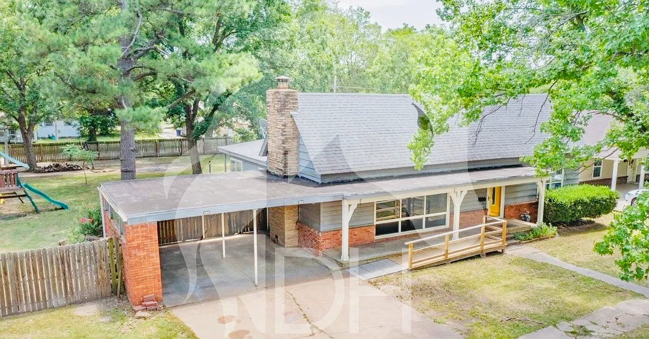 3 bed, 2.0 bath, $1,575 — Photo 4