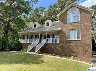 826 Leslie Ln, Gardendale, AL 35071