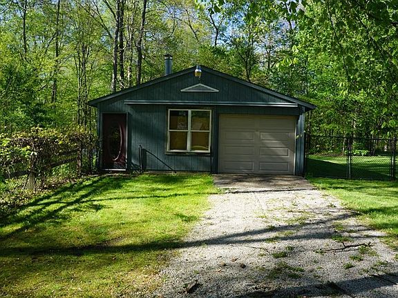2nd image of 3139 Lovers Ln