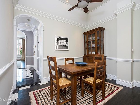 4th image of 434 W 20th St APT 4