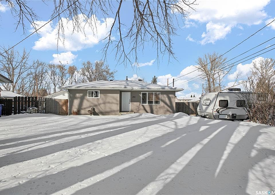 1st image of 202 Rigmor STREET