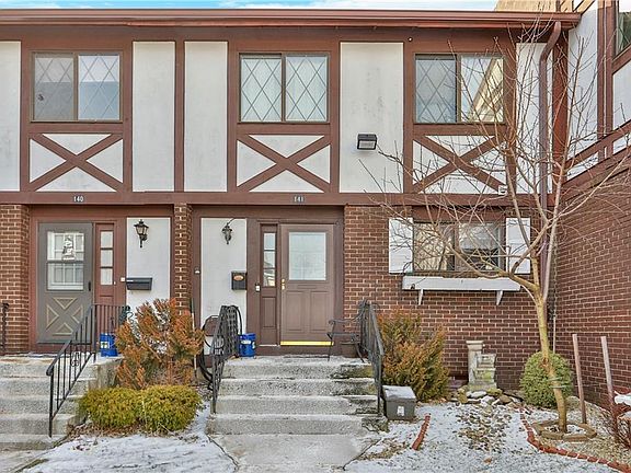 2nd image of 141 Buckingham Ct
