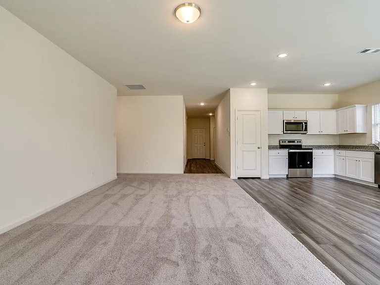 778 Camden Dr — Photo 17