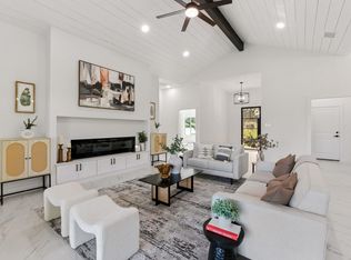 418 Bedford Dr, Spicewood, TX 78669