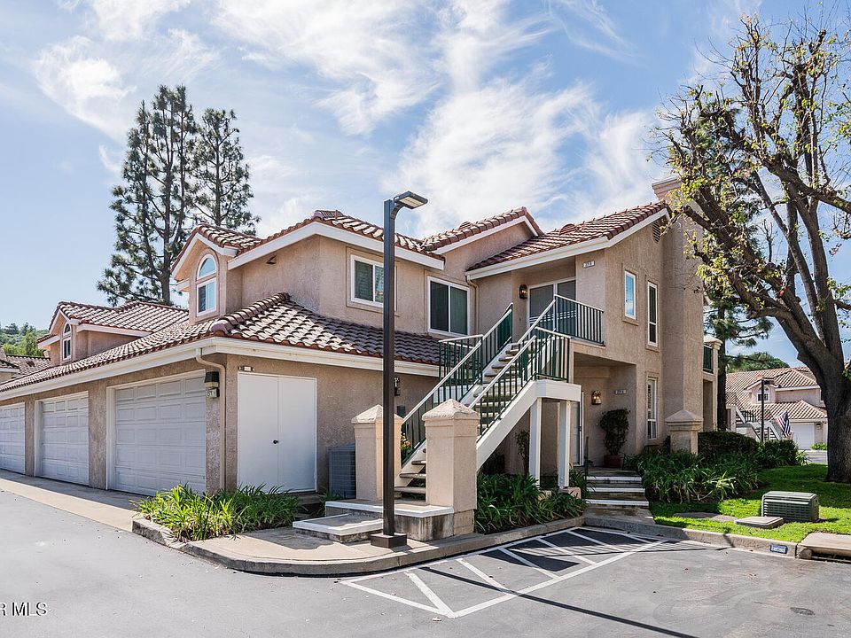 1st image of 271 Fieldstone Way APT A