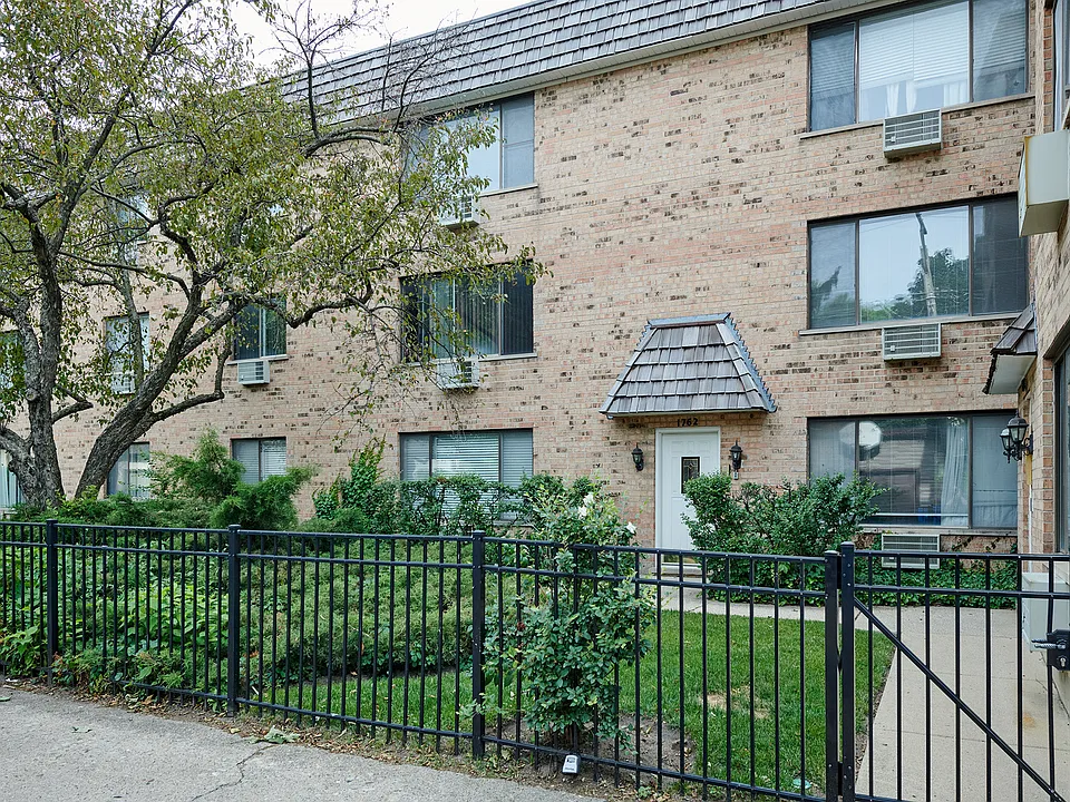 1762 W Highland Ave #204
