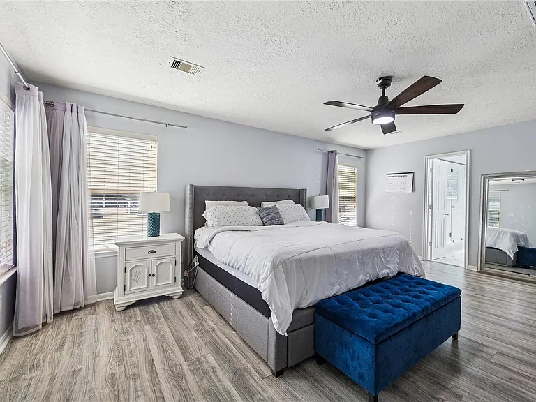 12223 Windsor Bay Ct — Photo 19