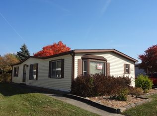 2727 Chickadee St, Rochester Hills, MI 48309