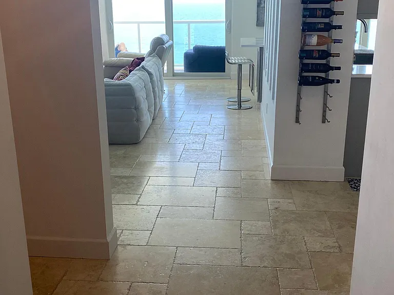 2425 Gulf Of Mexico Dr #15C — Photo 11