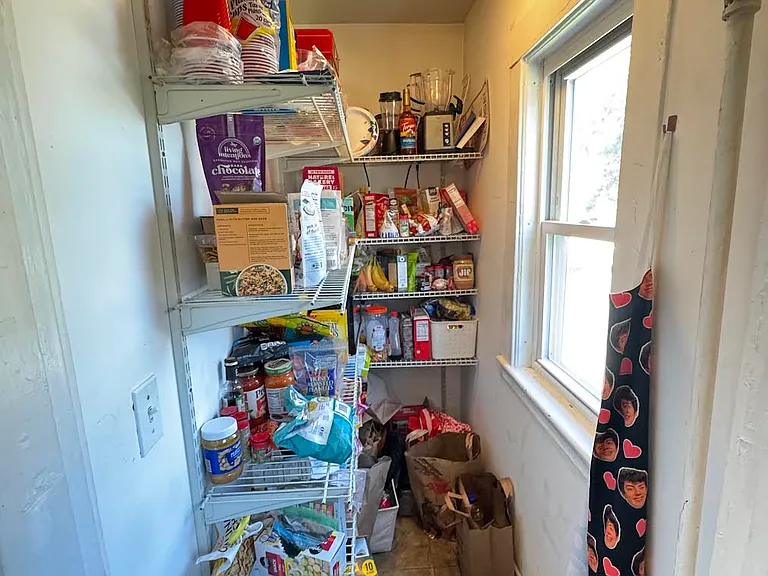 289 Foster St #1L — Photo 8
