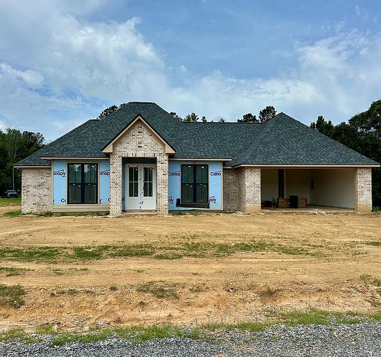 1st image of 1013 Henry Lee Dr