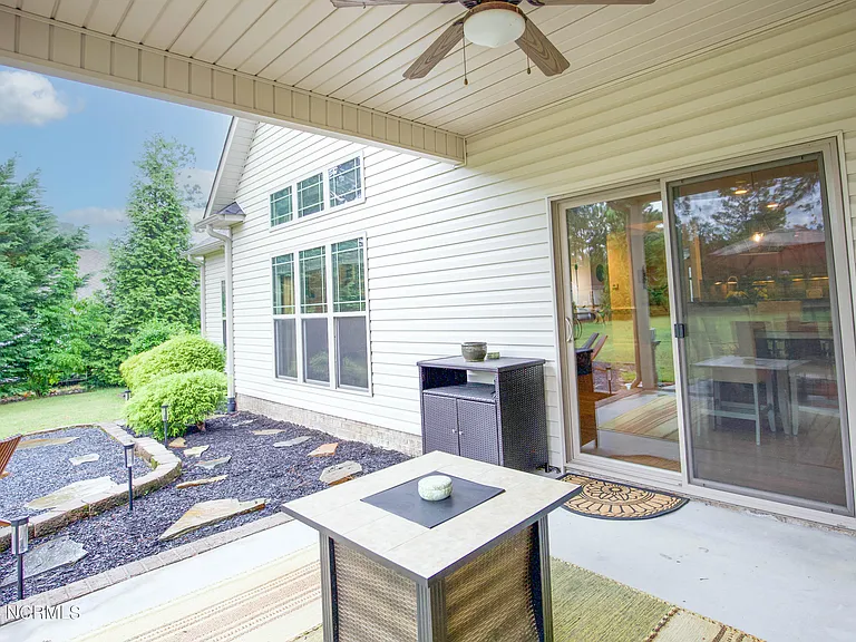 237 Rothbury Dr — Photo 51