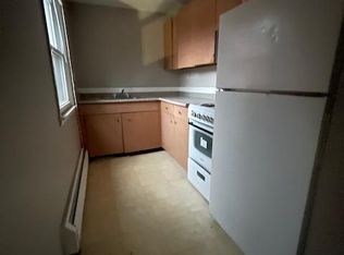 52C Orchard St #1, East Hartford, CT 06108