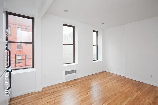 Rented by J. Lemle Real Estate | media 33