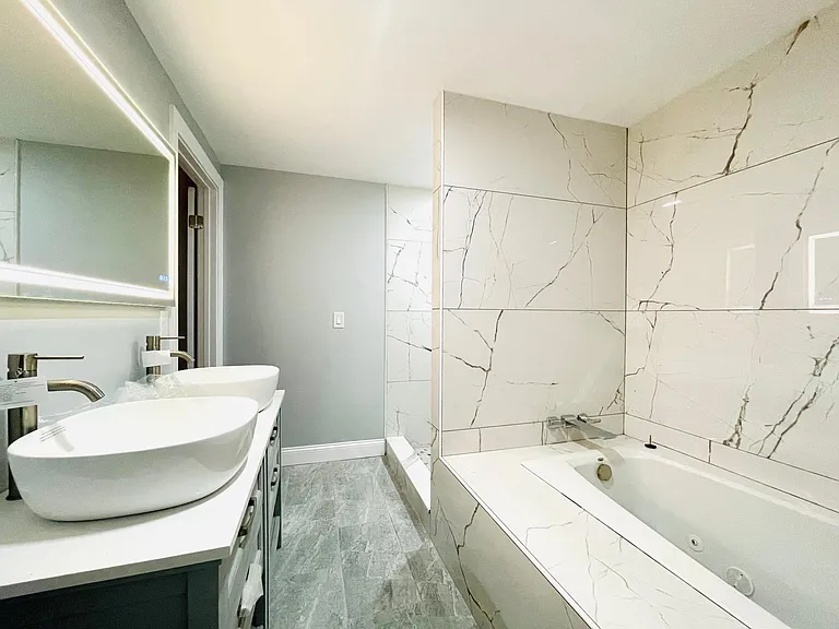 21 Maple St — Photo 15