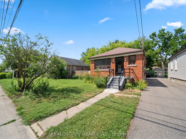 230 Kennedy Rd, Toronto, ON M1N 3P5
