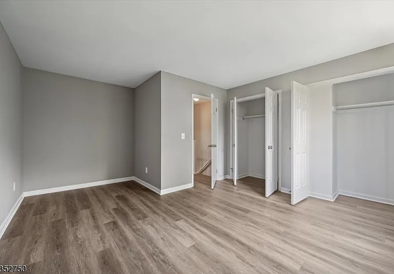 907 Wetherburn Ct — Photo 18