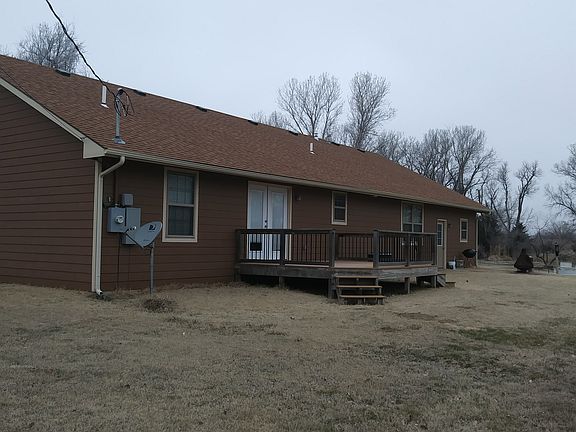 3rd image of 2820 Saint Elmo Dr