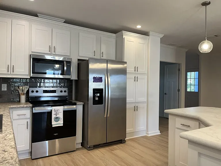 24300 Airport Rd #86 — Photo 6