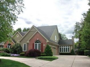 2920 Warner Dr, West Bloomfield, MI