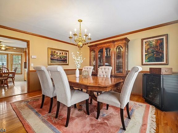 4th image of 167 Newbrook Lane