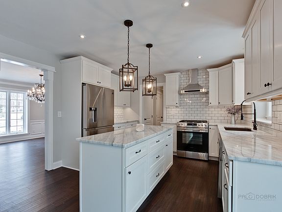 Center Island, granite counter tops, stainless appliances