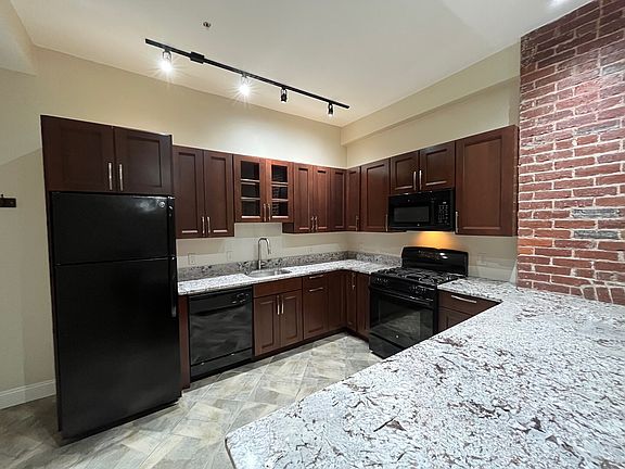 3rd image of 5511 Baum Blvd #11103431