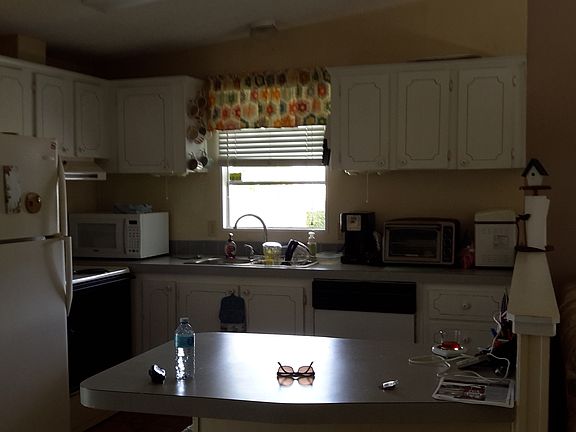 2nd image of 276 Dartmouth Dr