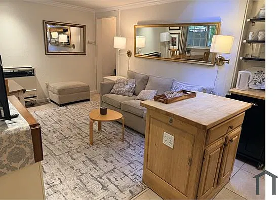 1 bed, 400 sqft, $2,250 — Photo 4