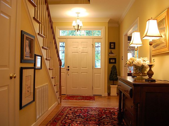 ENTRY FOYER