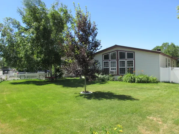 871 Dalmation Dr, Idaho Falls, ID 83402