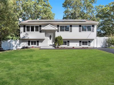 165 N 27th Street, Wheatley Heights, NY, 11798