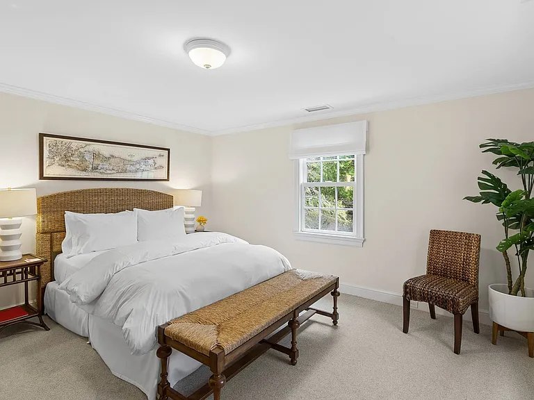 5 Hook Pond Ln — Photo 10
