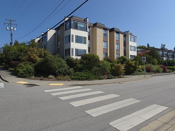 4th image of 15265 Roper Ave #106