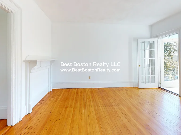 87 Boston St #2 — Photo 8