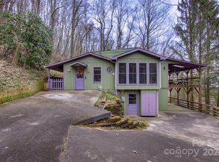 501 Apple Tree Ct, Waynesville, NC 28786