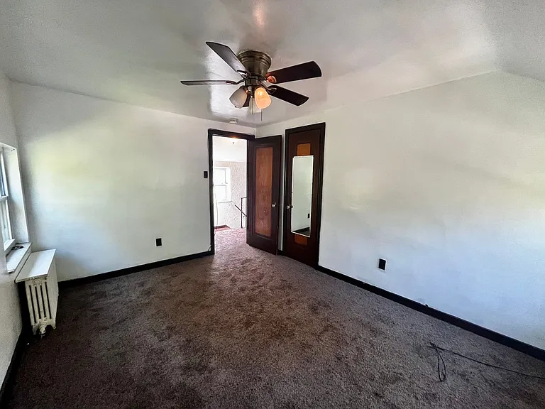 2156 Sampson St — Photo 7