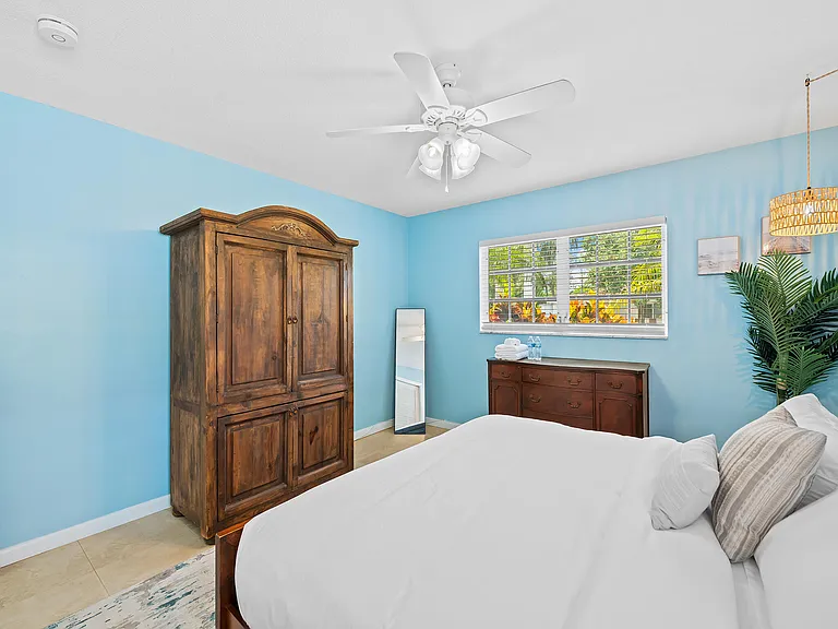 3240 Spanish River Dr — Photo 13