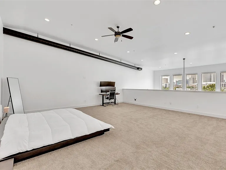 2323 Polk St #305 — Photo 20