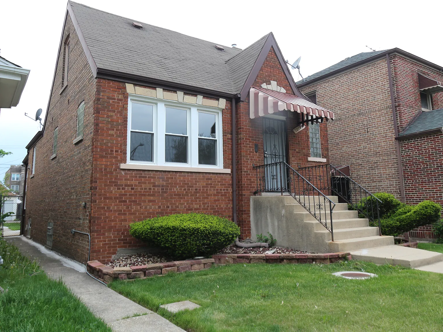 4 bed, 1349 sqft, $3,000 — Photo 1