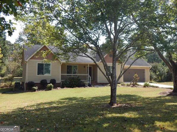 3292 Greystone Dr, Loganville, GA 30052