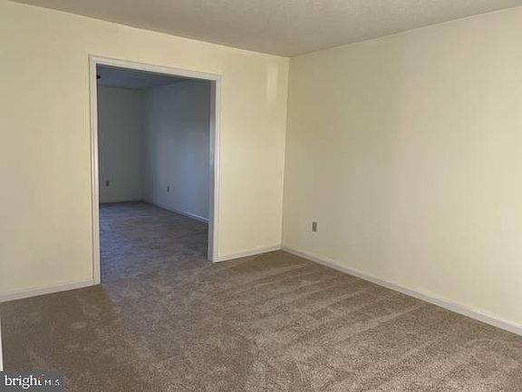 2nd image of 109 Mountain Ash Ct