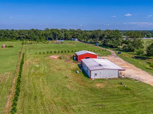 8360 Thomas Rd, Laurel Hill, FL 32567