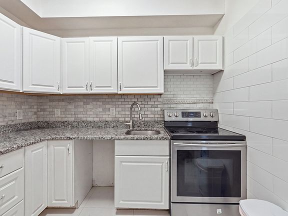5th image of 38 Carter St APT 107