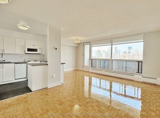 666 Spadina Ave #2010, Toronto, ON M5S 2H8