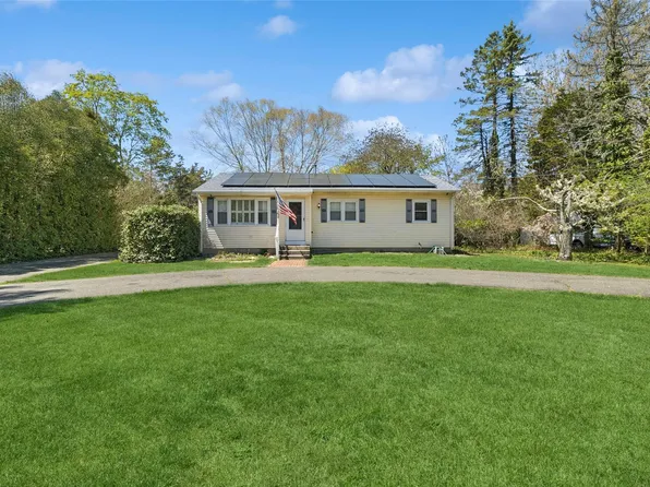 21 Tuttle Avenue, Eastport, NY 11941