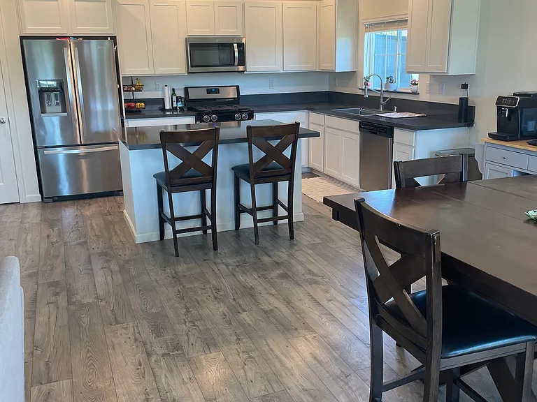 1245 Camelia Dr — Photo 4