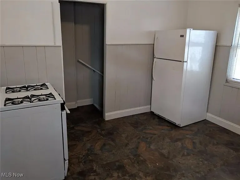 3205 Searsdale Ave — Photo 4