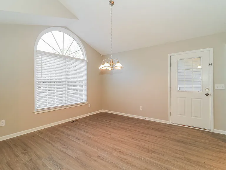 55 Broadlands Dr — Photo 7